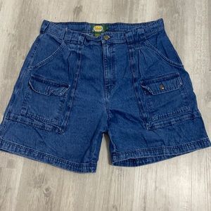 Women’s Outdoor Styled Cargo Jean Shorts